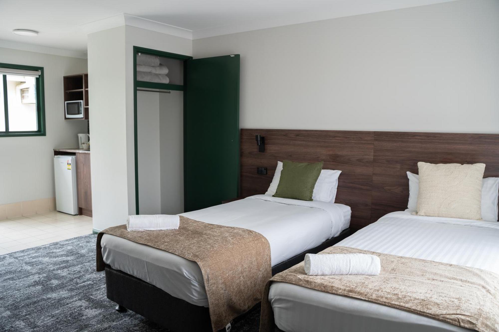 Wallaby Hotel Mudgeeraba Экстерьер фото