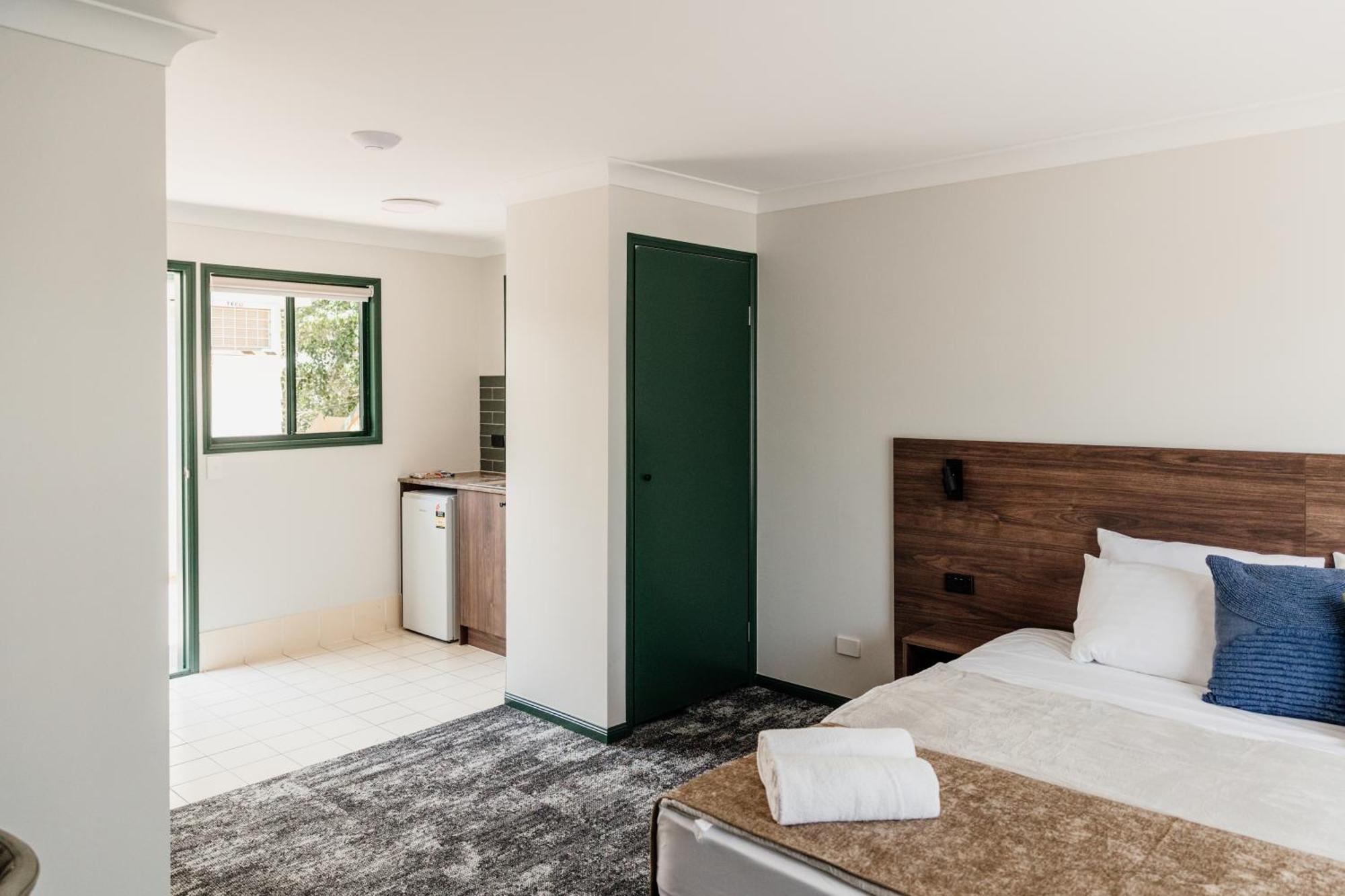 Wallaby Hotel Mudgeeraba Экстерьер фото