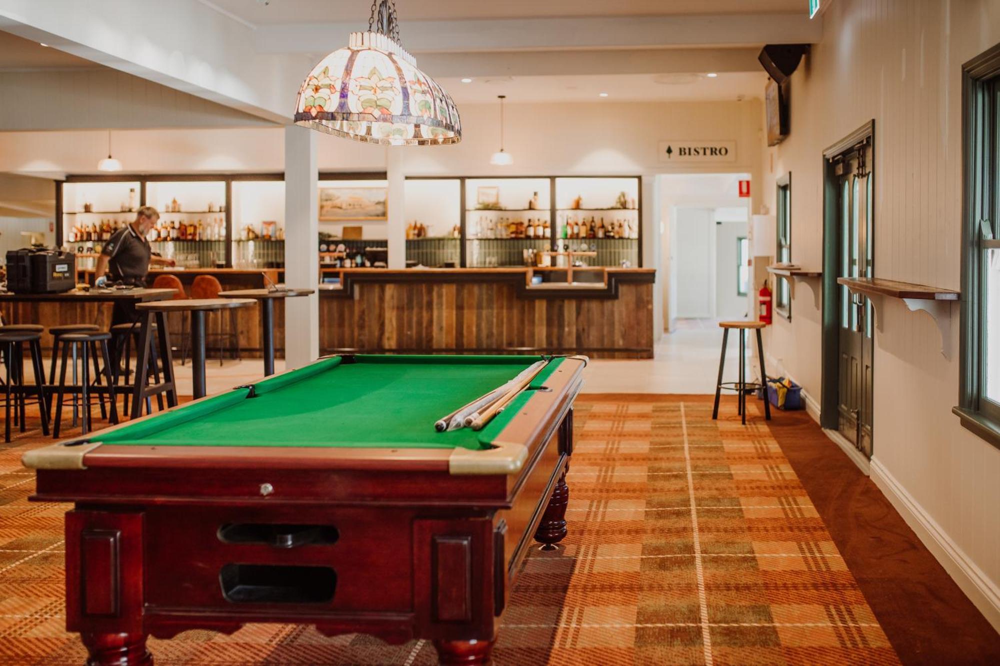 Wallaby Hotel Mudgeeraba Экстерьер фото